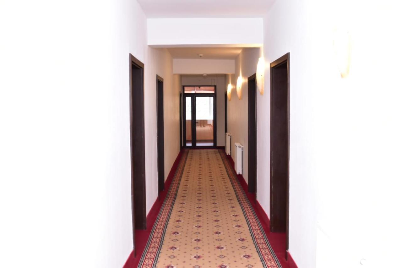 Hotel Bellavista Brasov Săcele Exterior foto