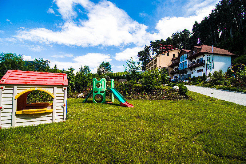 Hotel Bellavista Brasov Săcele Exterior foto